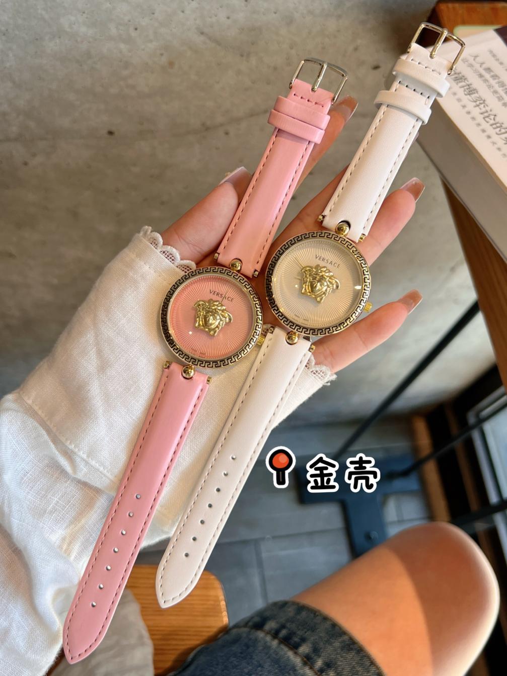 Versace leather quartz watch 116400
