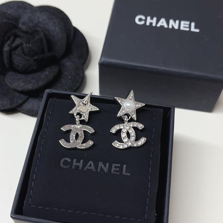 A1149 Chanel earrings
