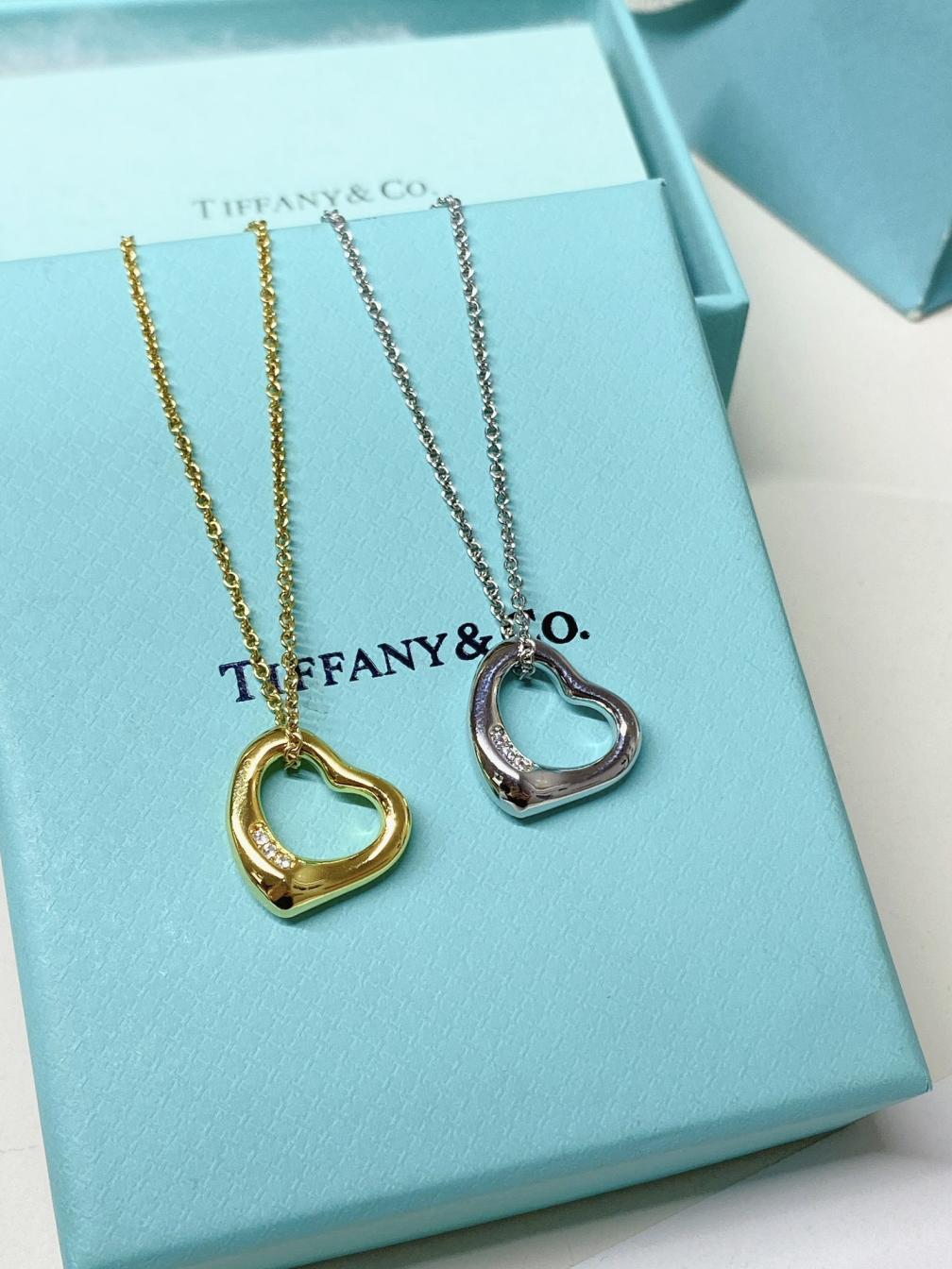 X673 Tiffany necklace