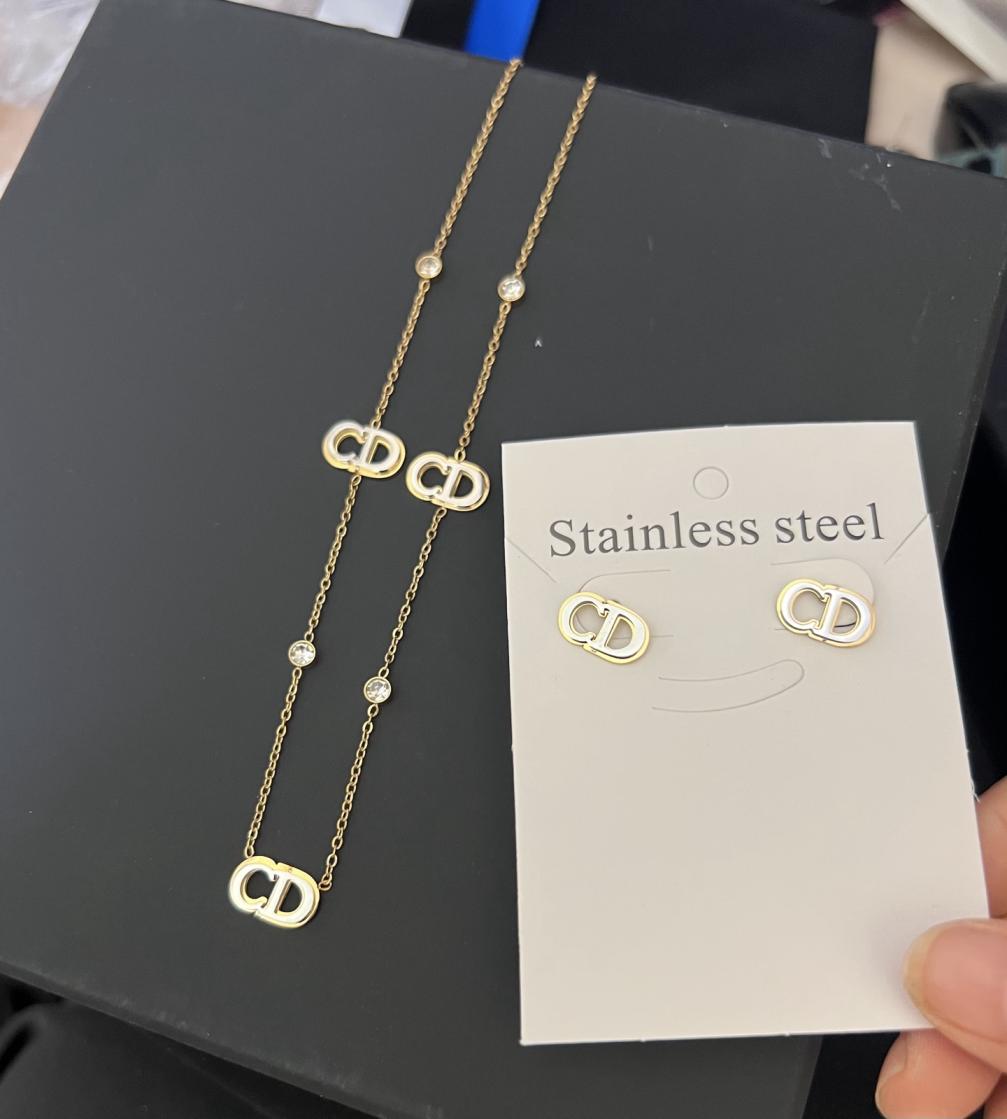 1 Set of Dior CD Earrings and Necklace 116486