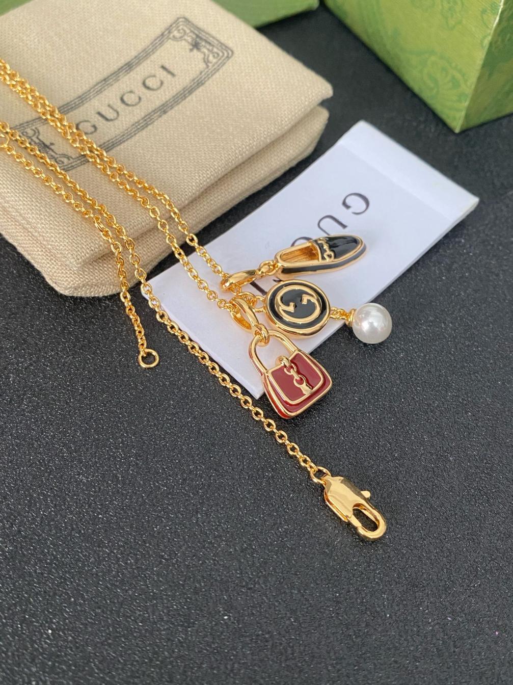 B344 Gucci necklace
