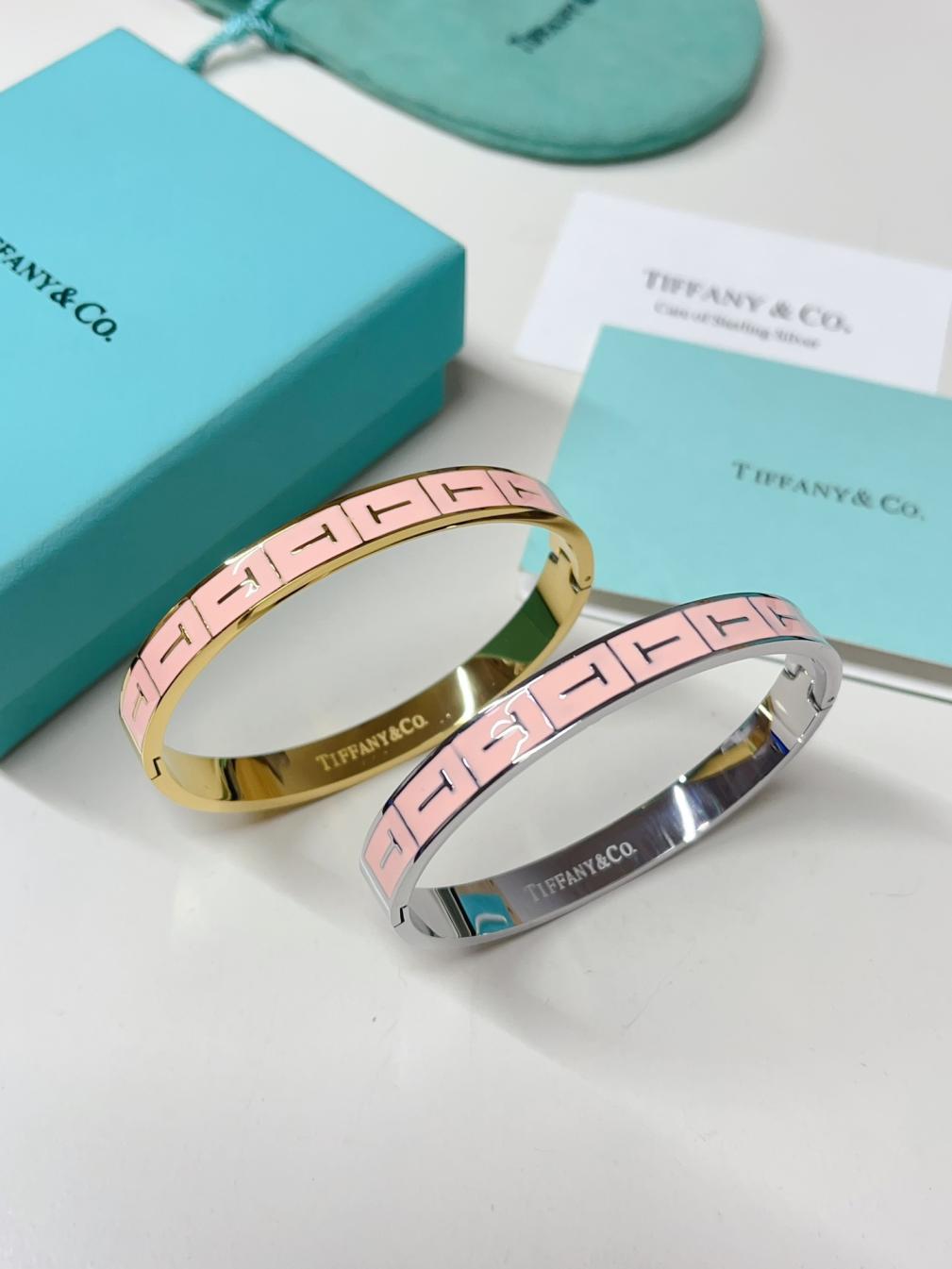 S449 Tiffany TT Pink bracelet