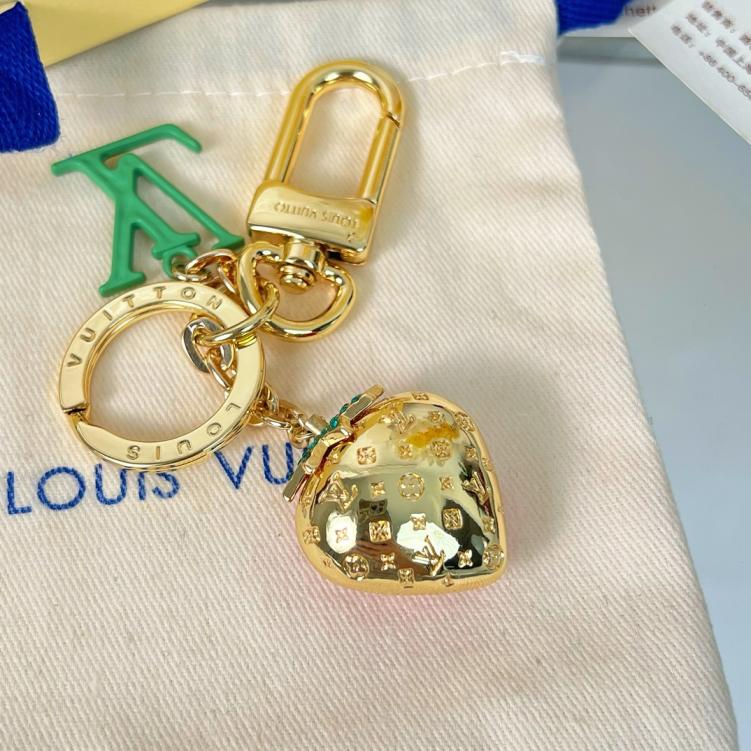 LV  Fruits strawberry key charms keychain 116575