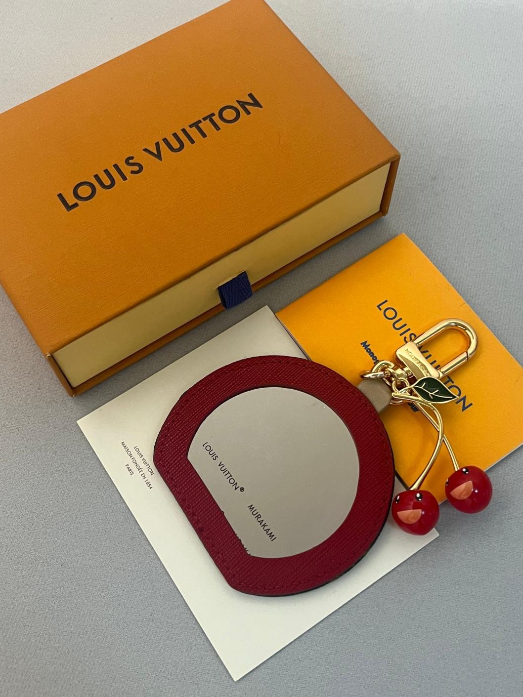 LV LOUIS VUITTON x TM mini mirror monogram charm/pendant M02830