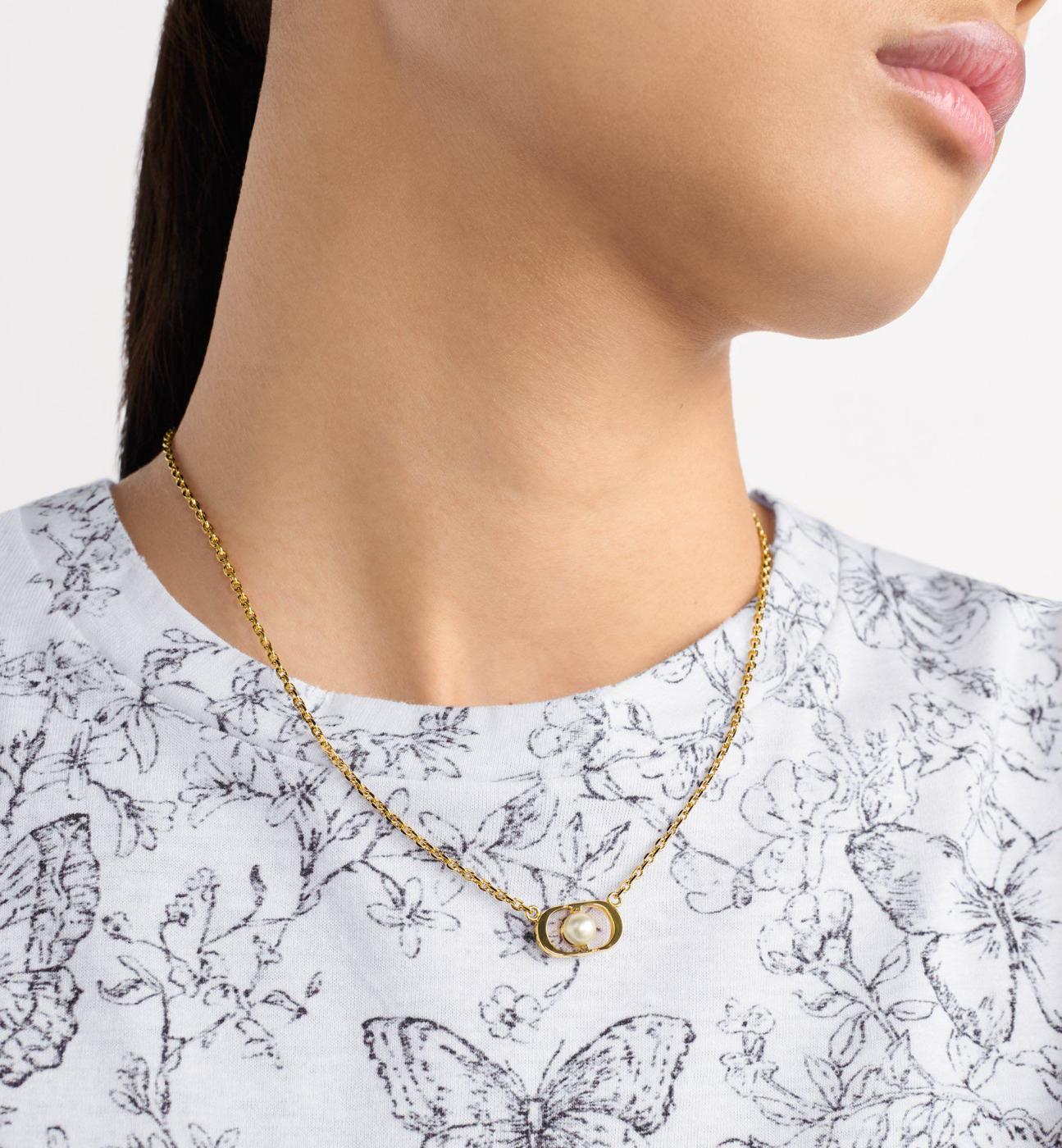 X685 Dior necklace