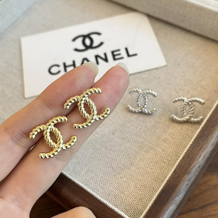 A1161 Chanel CC earrings