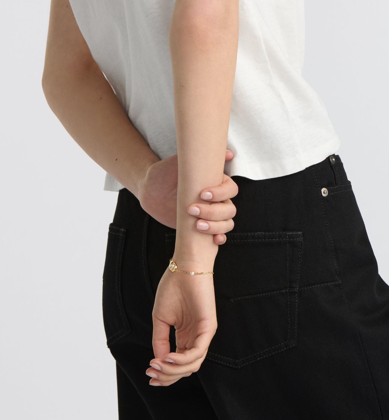 L204 Dior pearls CD bracelet