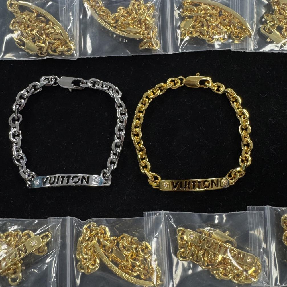 LV Louis vuitton bracelet 116678