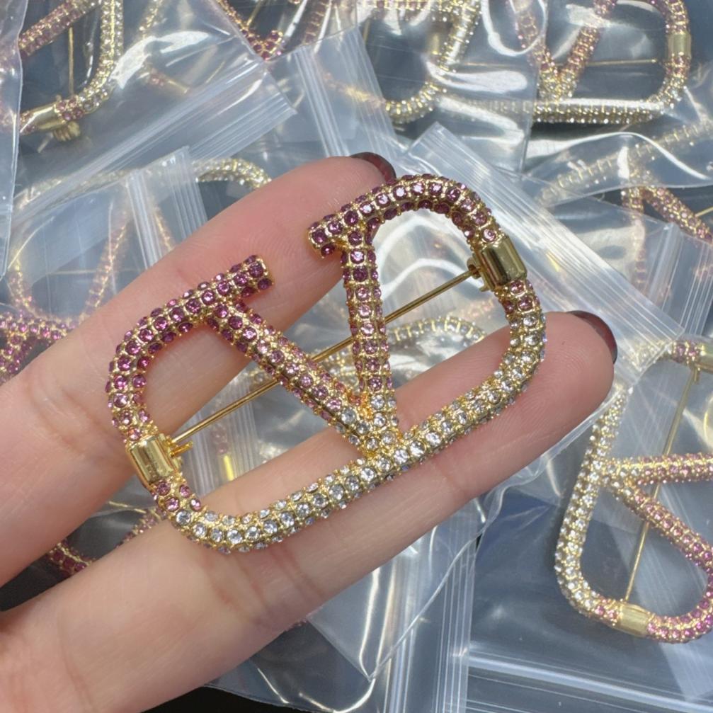 Valentino full diamond brooch 116687