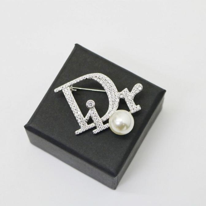 Dior brooch 116723
