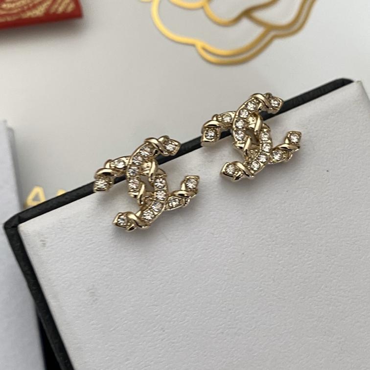 A338  Chanel earrings