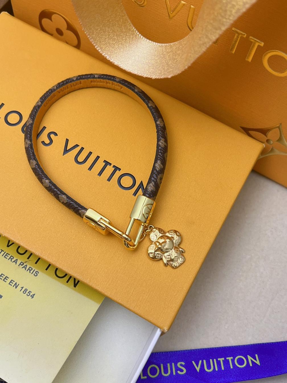 S458 LV Monogram leather bracelet