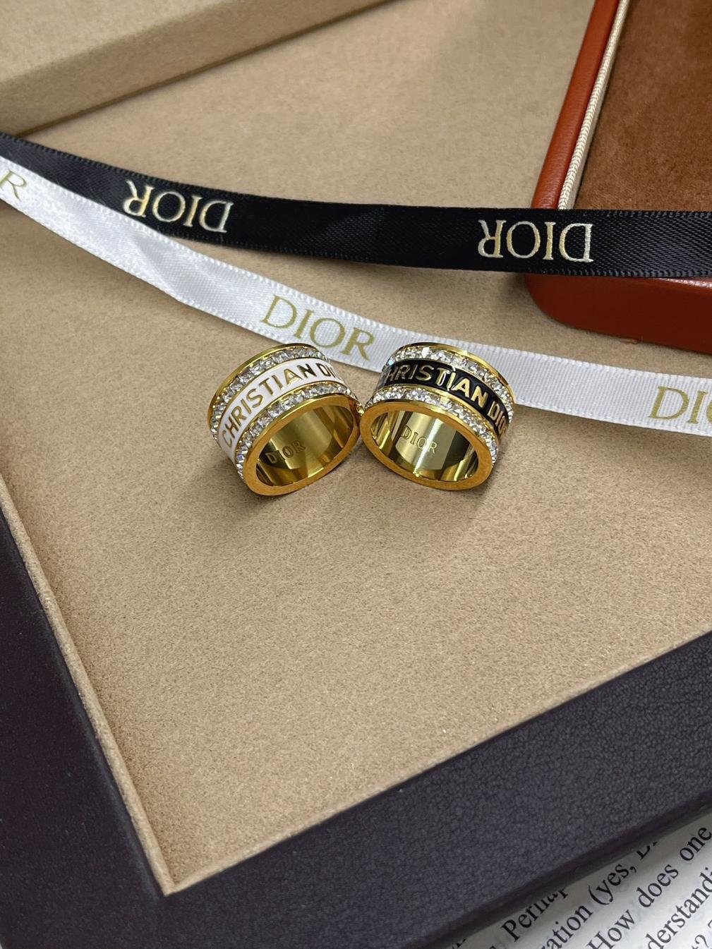 J146 Dior CZ Stone ring