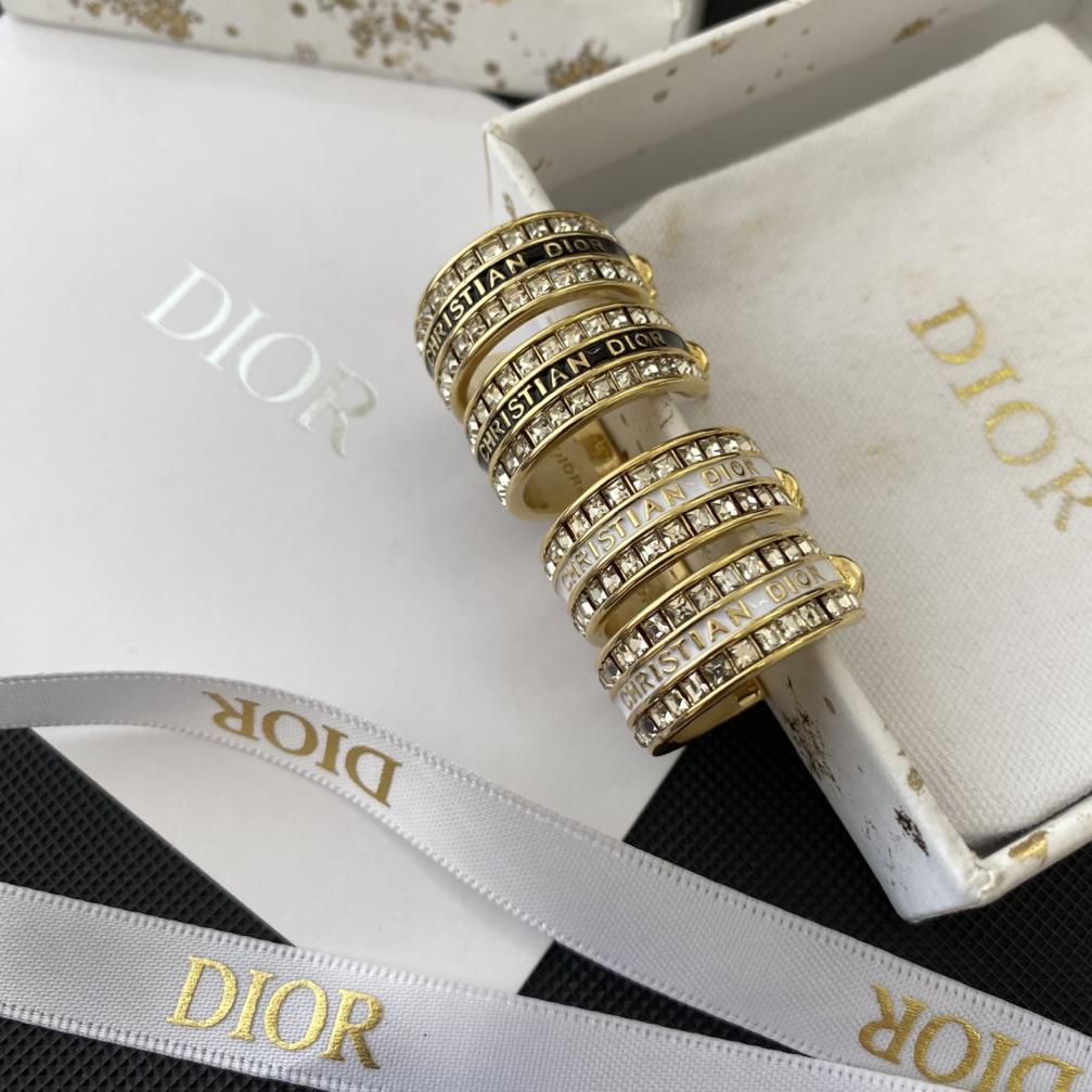 A296 Dior earrings