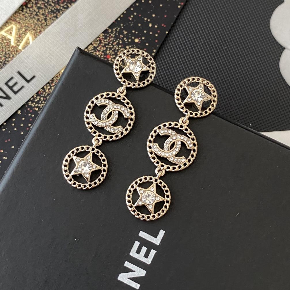 A923 Chanel earrings