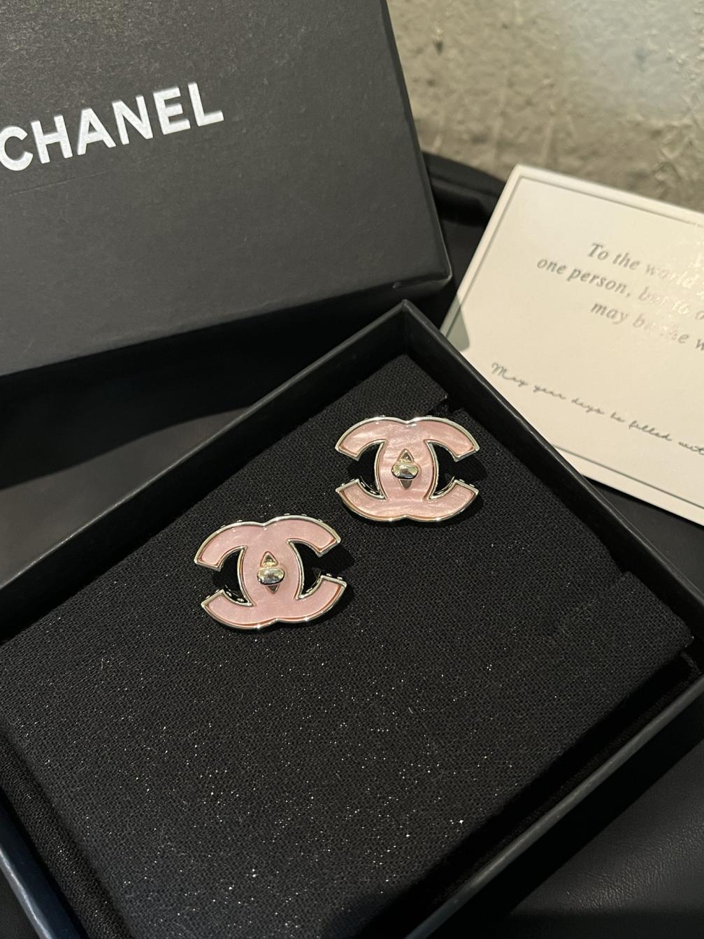 A1196 Chanel CC earrings
