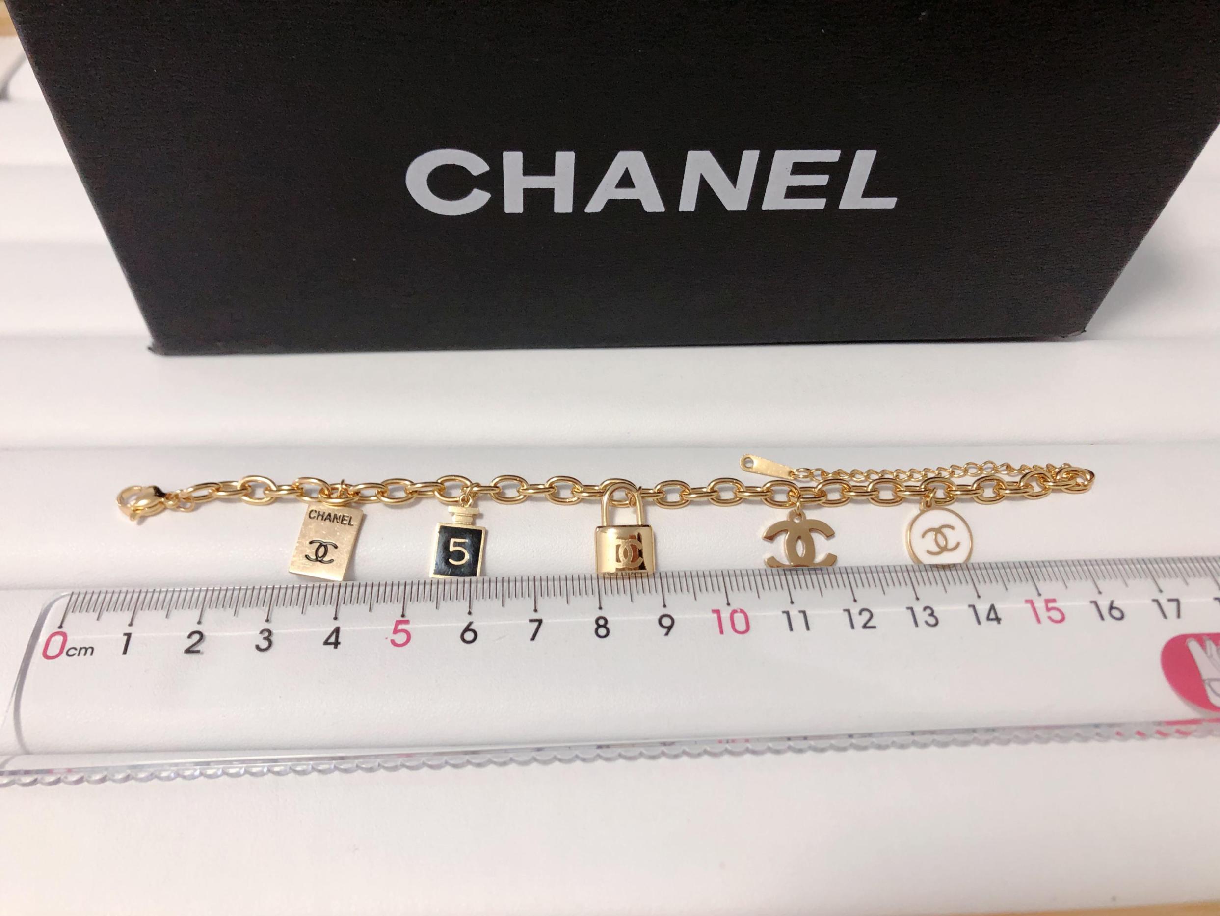 Chanel CC lock bracelet 116801