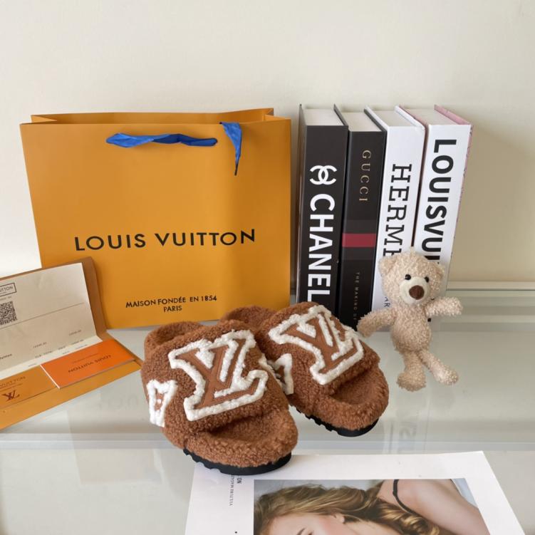 LV LOUIS VUITTON Women slipper 132899