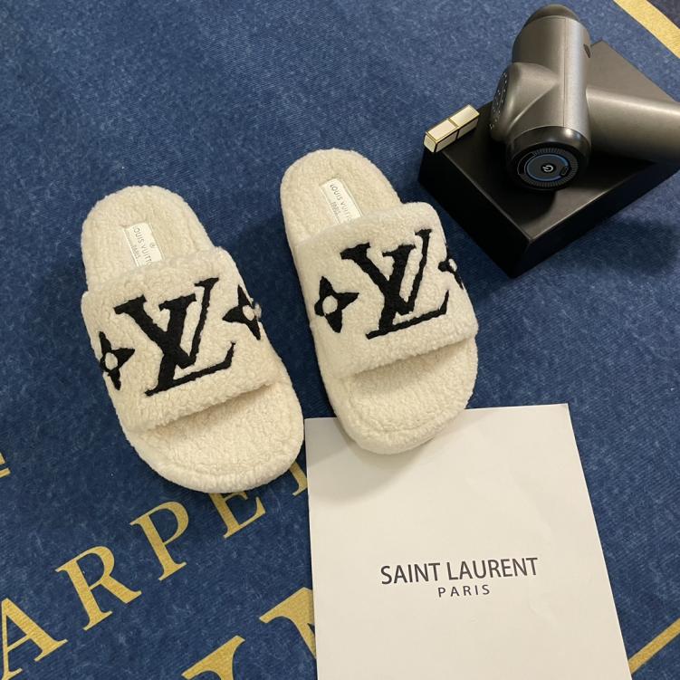 LV LOUIS VUITTON Women slipper 132897