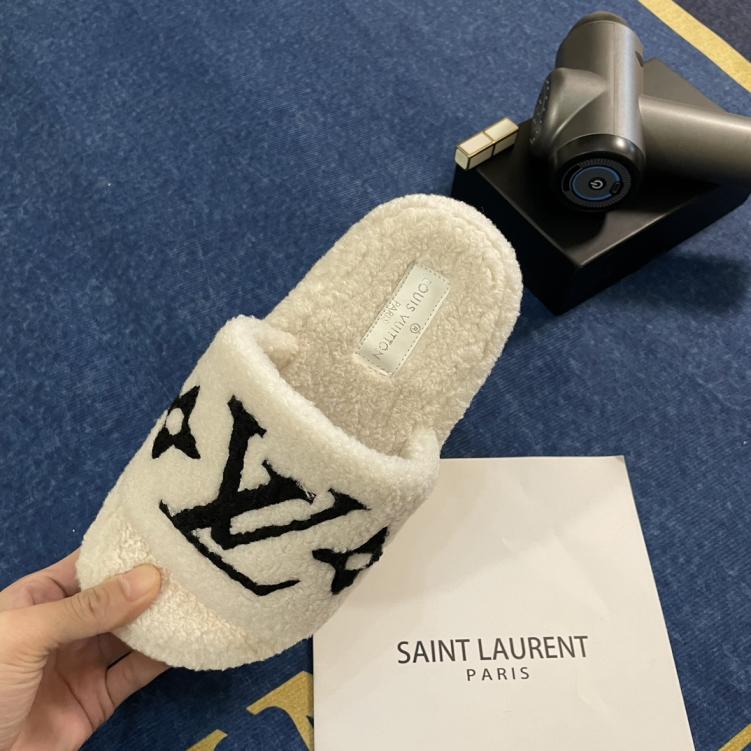 LV LOUIS VUITTON Women slipper 132897