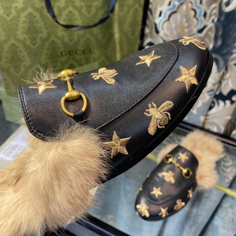 Gucci  bunny slippers 132859
