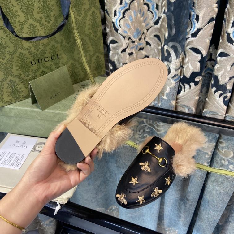 Gucci  bunny slippers 132859