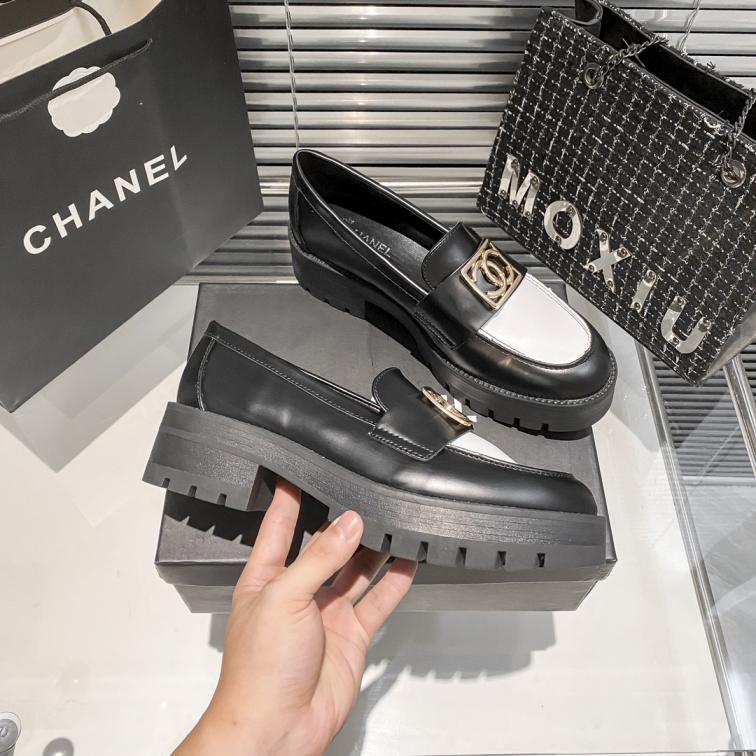CHANEL heels leather shoes 132846