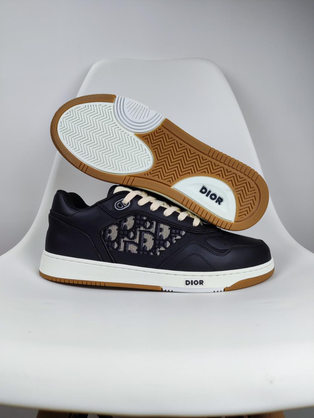 Dior Women/Men B27 sneaker