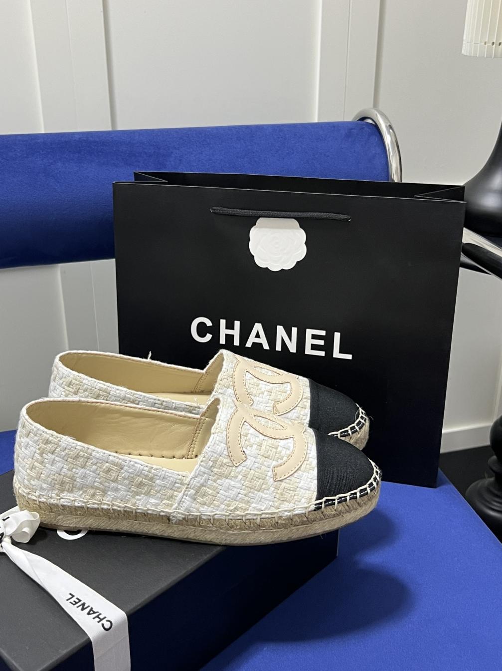 CHANEL women flat 132924