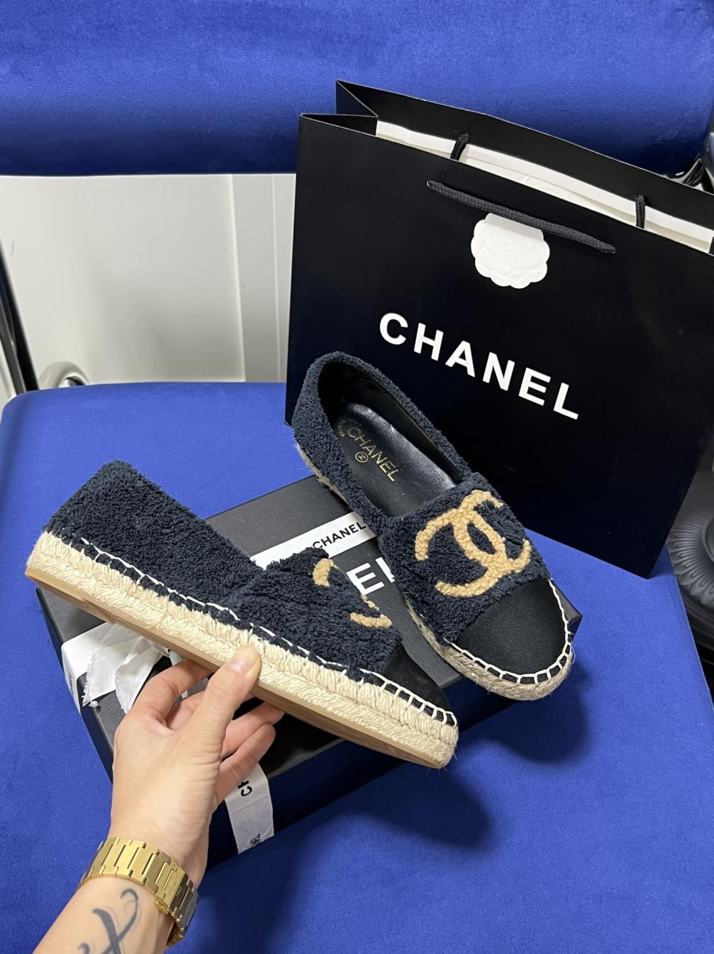 CHANEL women flat 132923