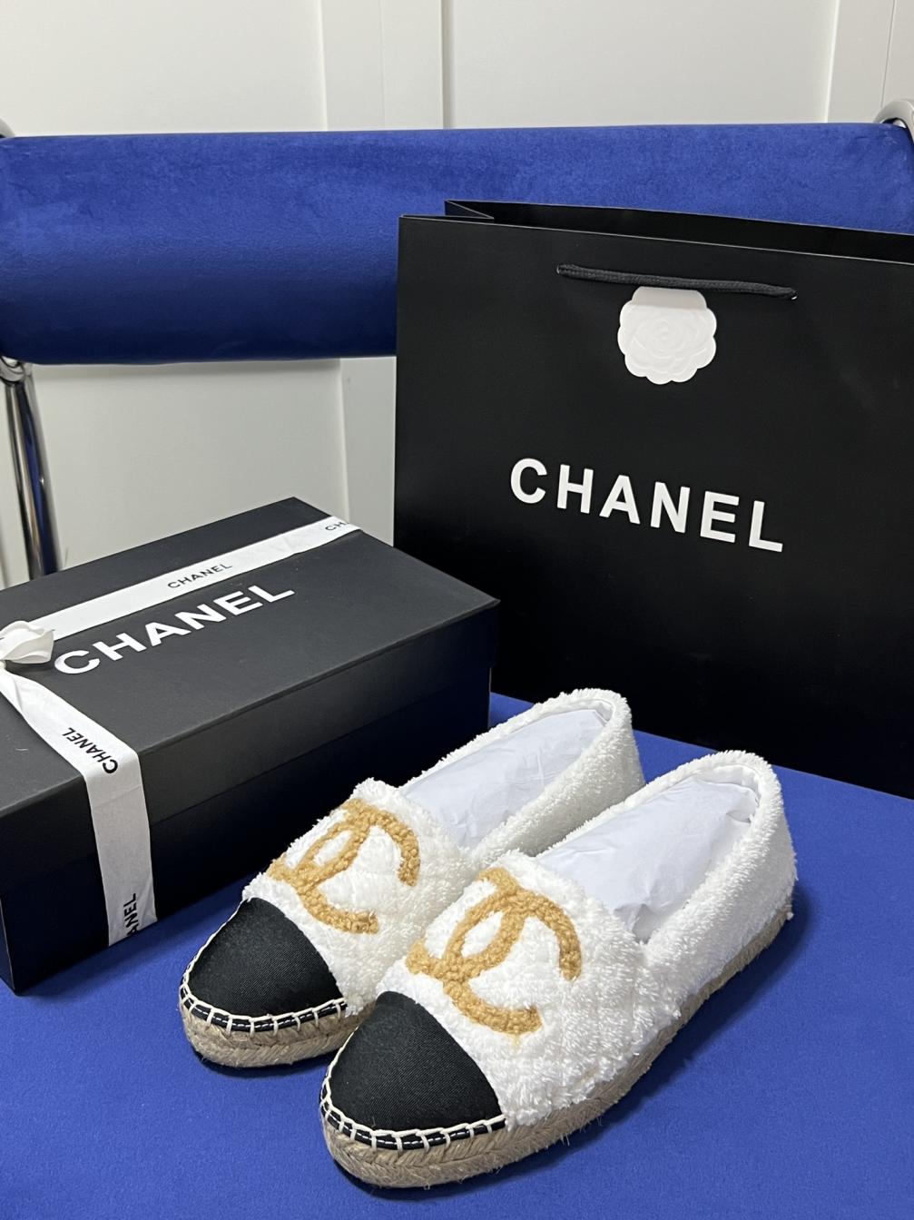 CHANEL women flat 132923