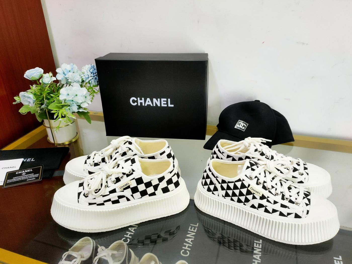 Chanel women coco flat shoes 132962