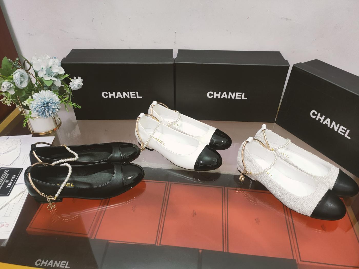 CHANEL pearls flat ballet shoes 132952