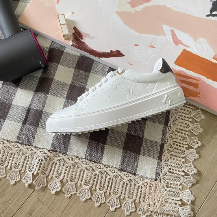 LOUIS VUITTON women flat sneakers 132950