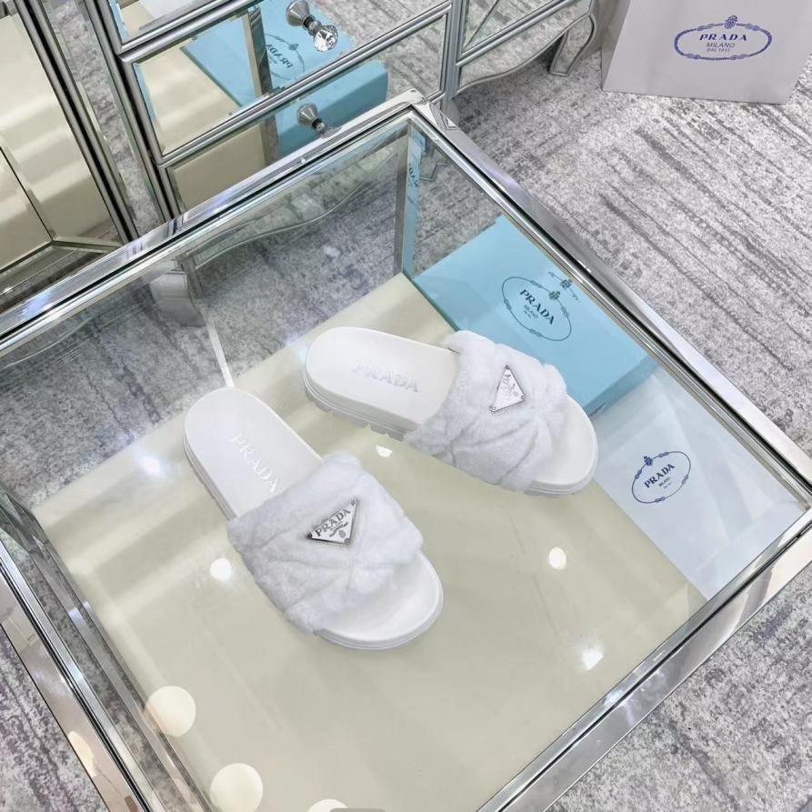 Prada winter slippers 133033
