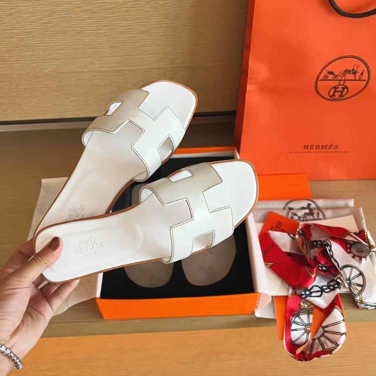 HERMES classic leather cowskin slippers 133031