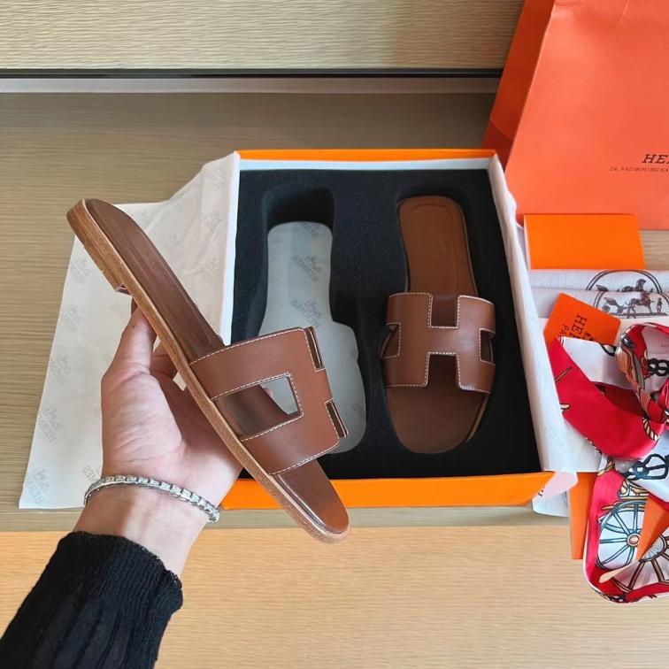 HERMES classic leather cowskin slippers 133029