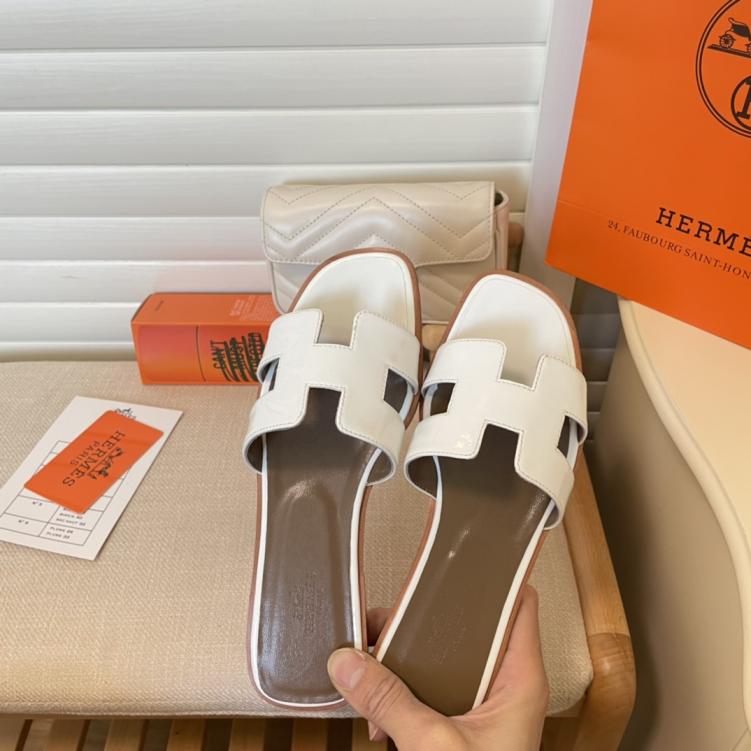 HERMES classic leather cowskin slippers 133025