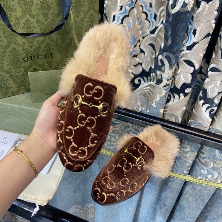 Gucci  bunny slippers 132860