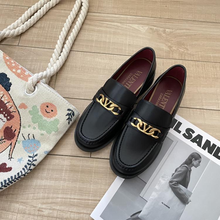 VALENTINO women flat shoes 133051