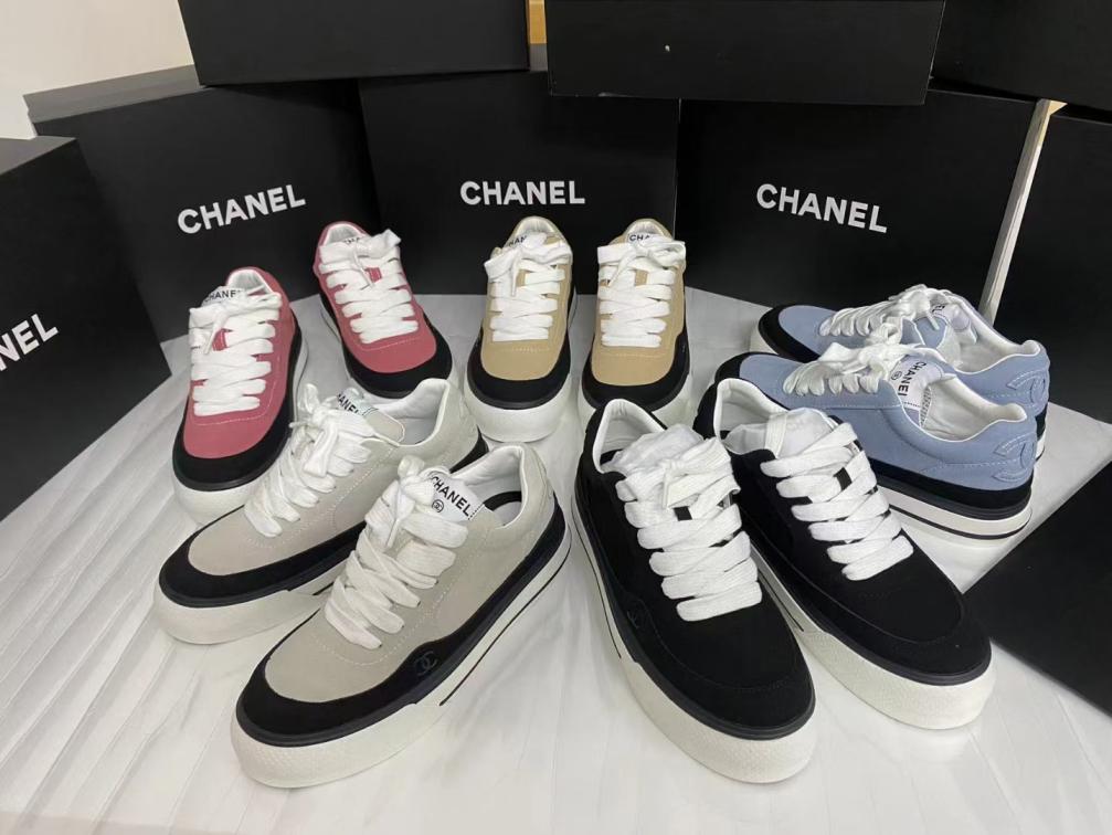 CHANEL women/girls winter flat sneakers 133047