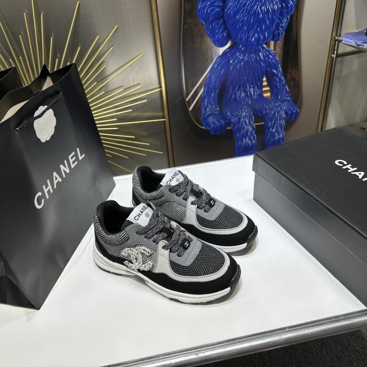 CHANEL women/girls sneakers 133111