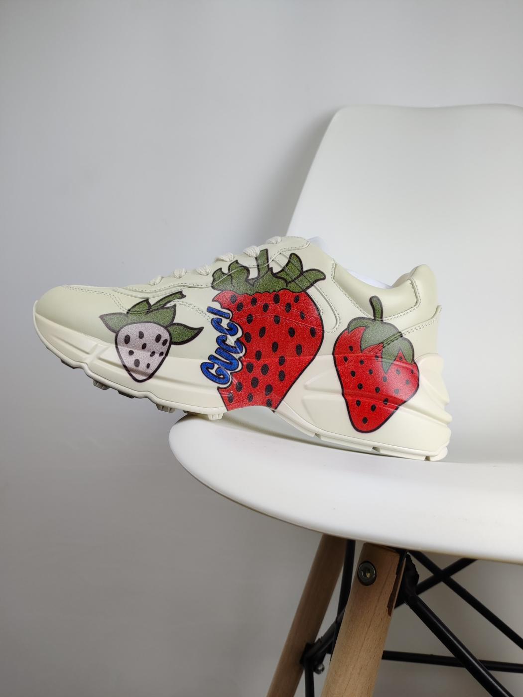 Gucci Rhyton women sneakers 133227