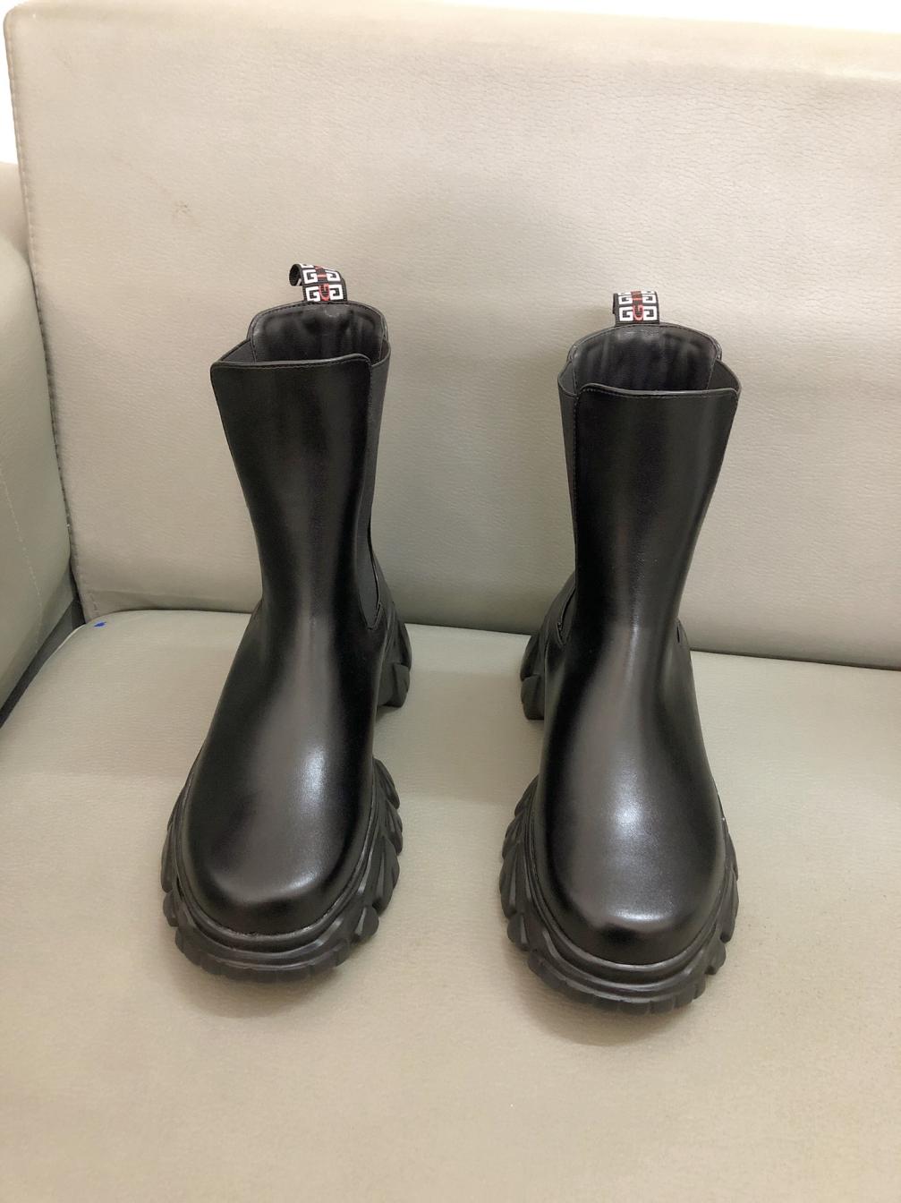 GIVENCHY women leather boots 133153