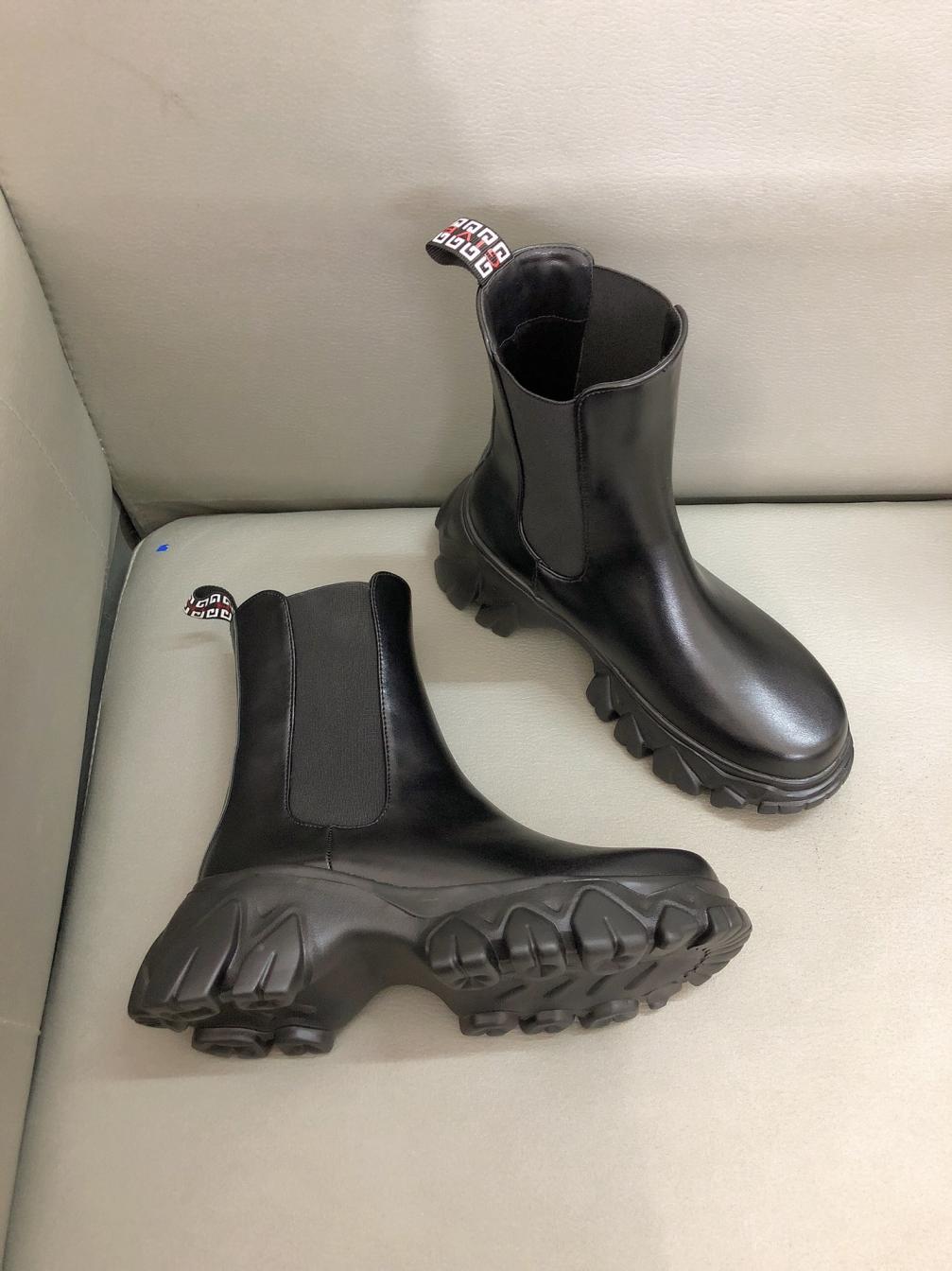 GIVENCHY women leather boots 133153