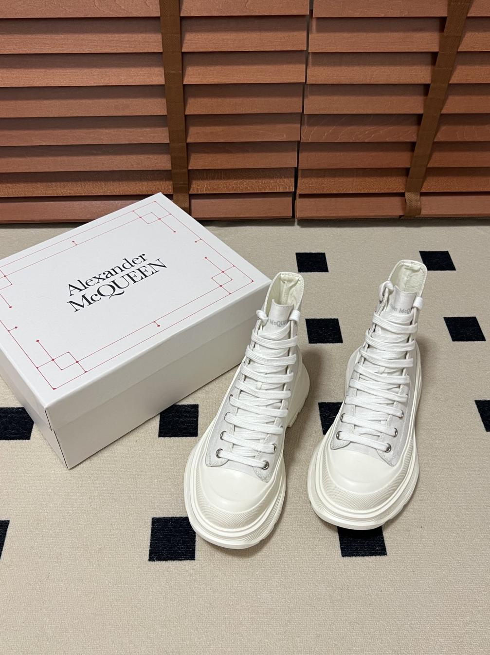 Alexander McQueen Women/Men sneaker boots133326