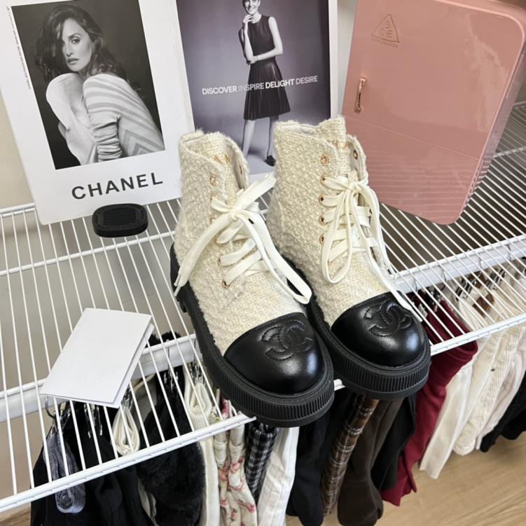 CHANEL cowskin leather winter boots 133429