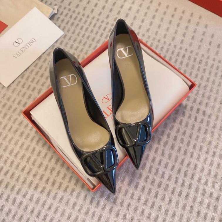 Valentino black V high heel shoes 133524