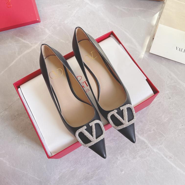 Valentino Crystal  V high heel shoes 133523