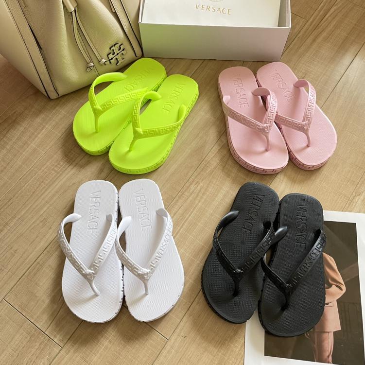 VERSACE New slippers 133569
